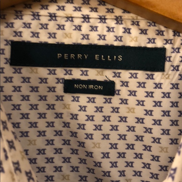 Perry Ellis Roman numeral dress shirt. XL - Picture 4 of 7